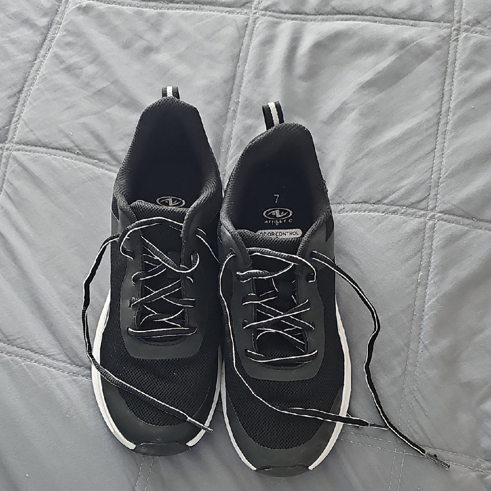 Athletic Works Black and White Sneakers with Modern Silhouette